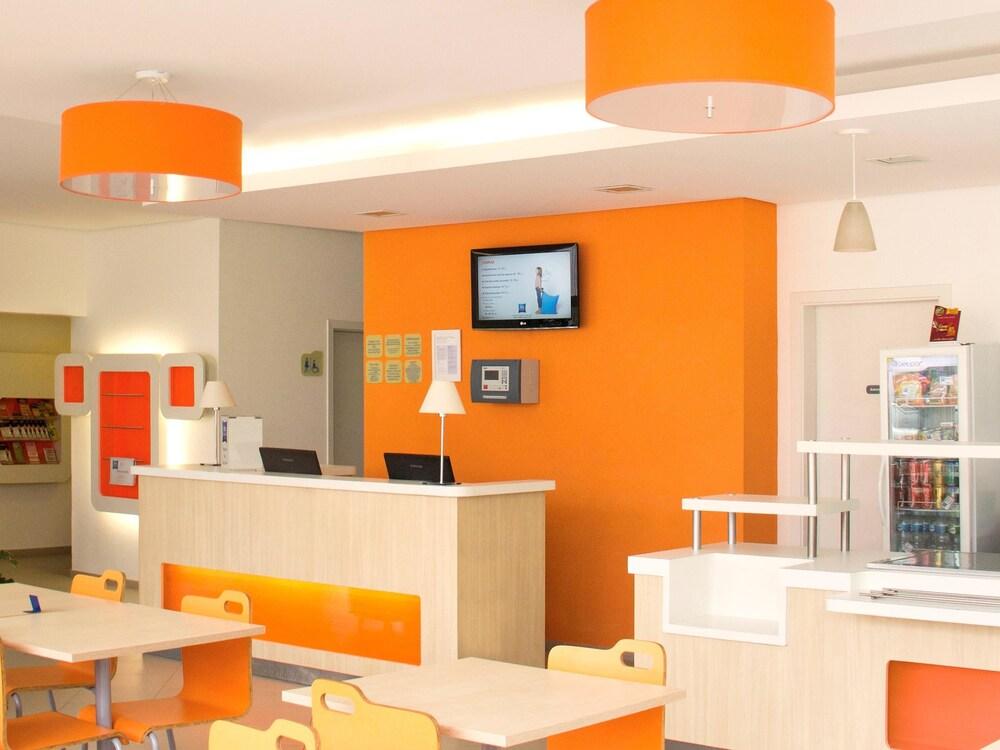 Ibis Budget بيراسيكابا المظهر الخارجي الصورة